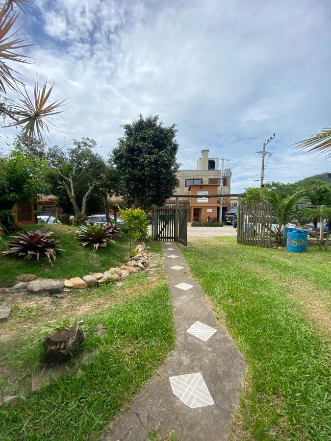 Chalés Solana localizados 50 metros do mar Garopaba Exterior foto